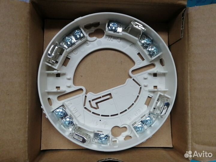 База для извещателя оптического Esser 805590