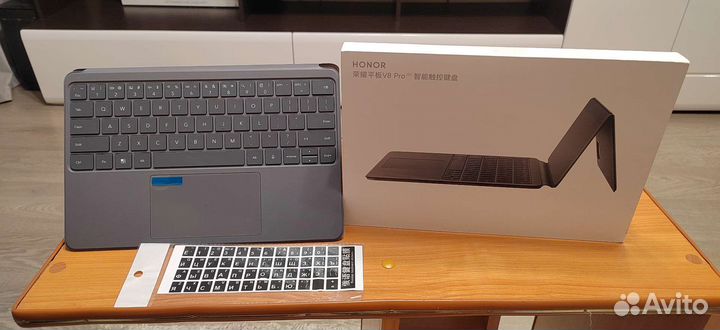 Чехол на планшет Honor pad v8 pro с клавиатурой