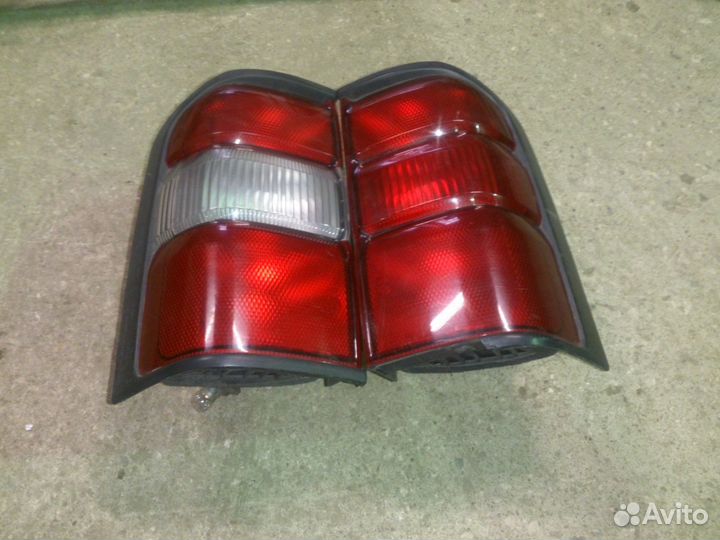 Nissan Patrol Y61 задние фонари