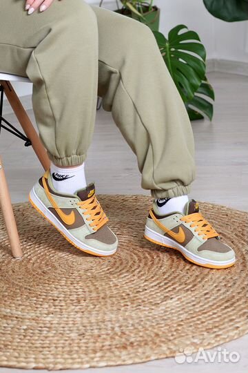 Кроссовки nike dunk low sp