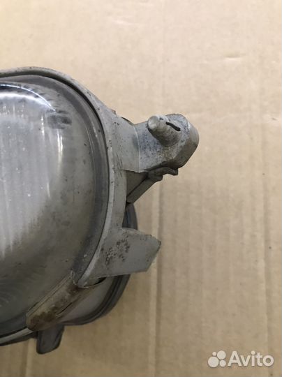 Фара противотуманная левая Mercedes W210(4380)