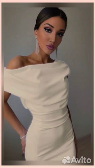 Дизайнерское платье