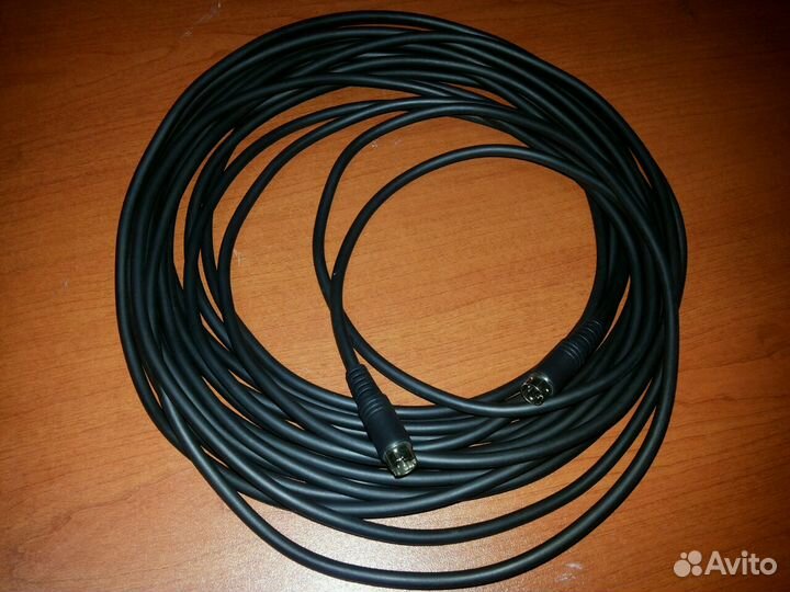 S-video кабель