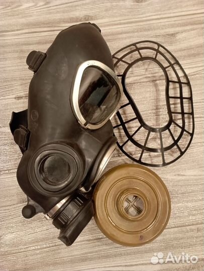 Противогаз