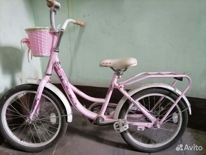 Детский велосипед с корзиной