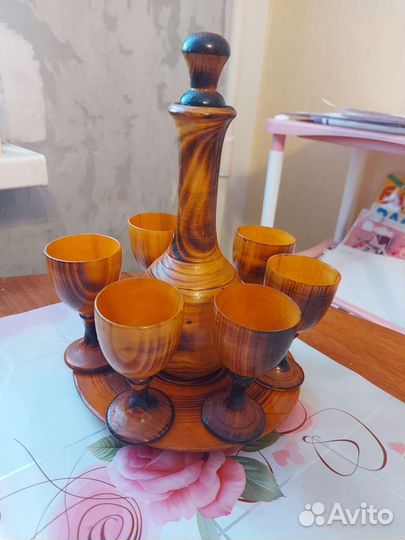 Кувшин с рюмками дерево винтаж