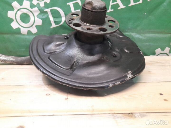 Кулак поворотный передний левый Mercedes Cls W219