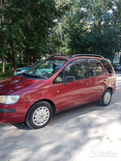 Toyota Corolla Spacio 1.6 AT, 1997, 97 800 км