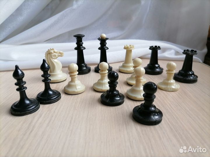Шахматные фигуры некомплект 15 шт, СССР