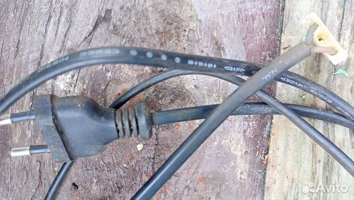 Шнур питания для телевизора с разъёмом