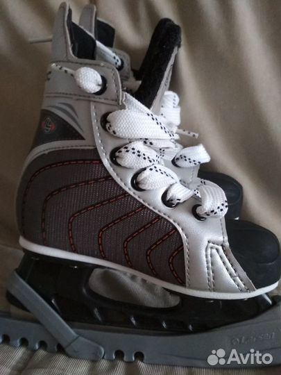 Коньки хоккейные 31 и 35 размеры