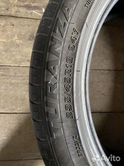 Bridgestone Turanza ER33 235/4.5 R18 94Y