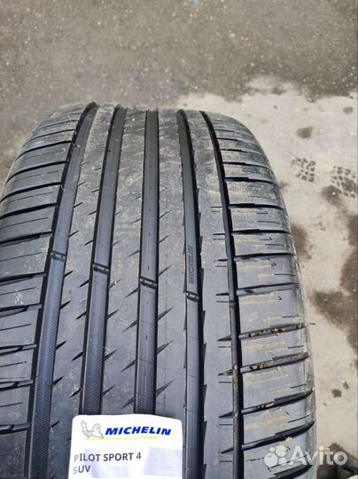 Michelin Pilot Sport 4 SUV 285/40 R22
