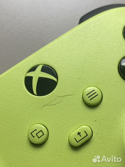 Геймпад Microsoft Xbox Electric Volt зеленый
