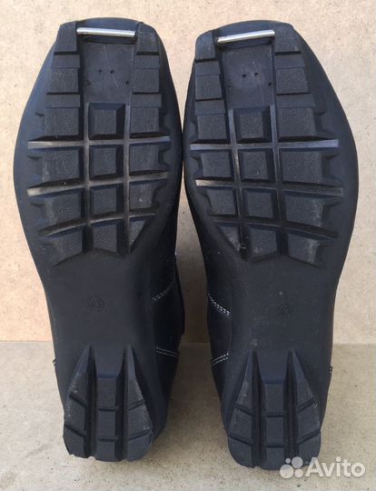 Ботинки лыжные