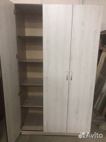 Шкаф распашной