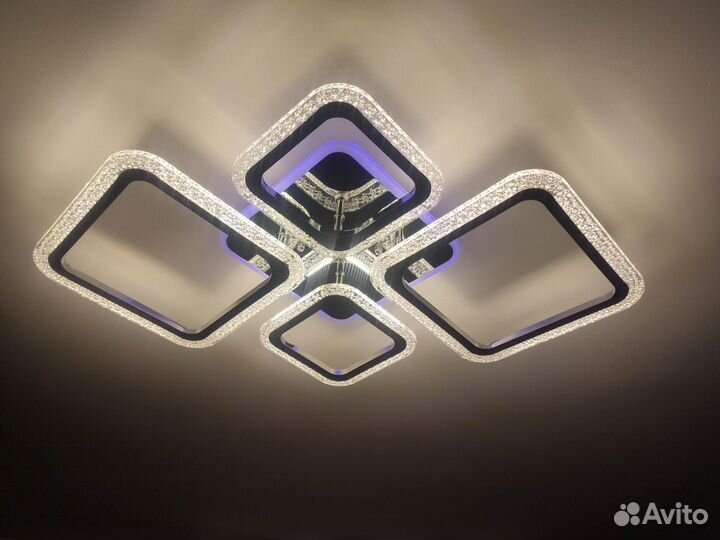 Люстра потолочная светодиодная с пультом