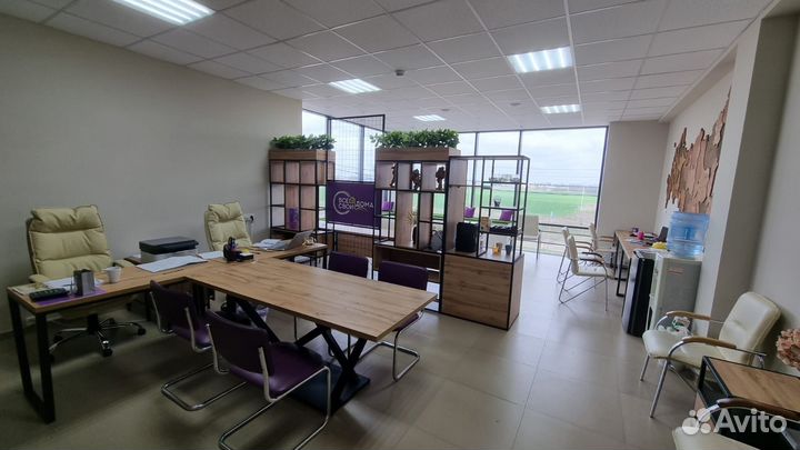 Агент по продаже загородной недвижимости