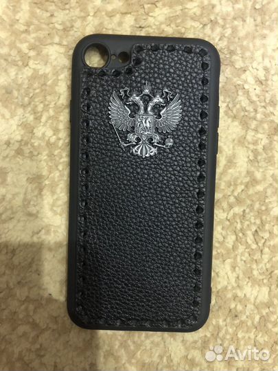 Кожаный чехол-бампер айфон 7, 8, SE с гербом