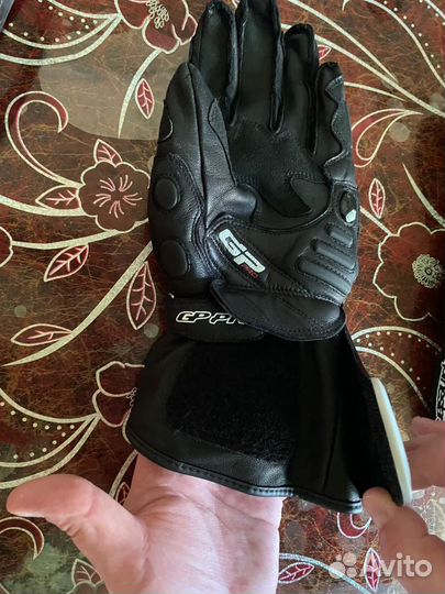 Продам новые мотоперчатки 