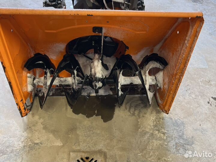 Снегоуборщик бензиновый briggs & stratton