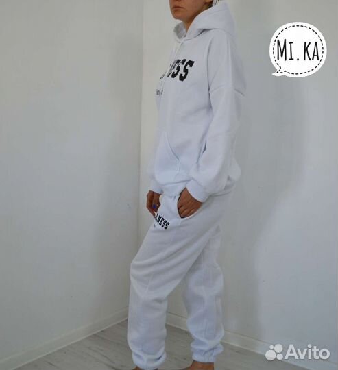 Спортивный костюм женский