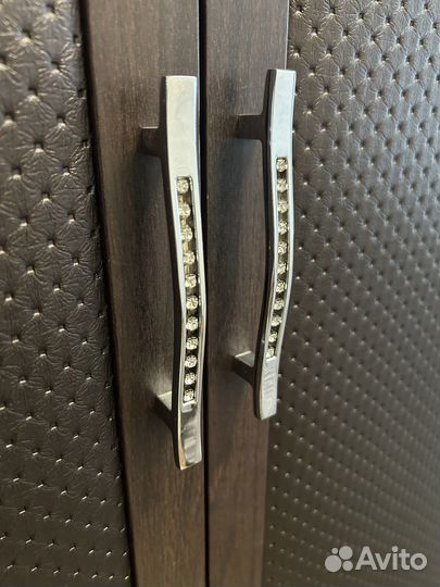 Шкаф угловой