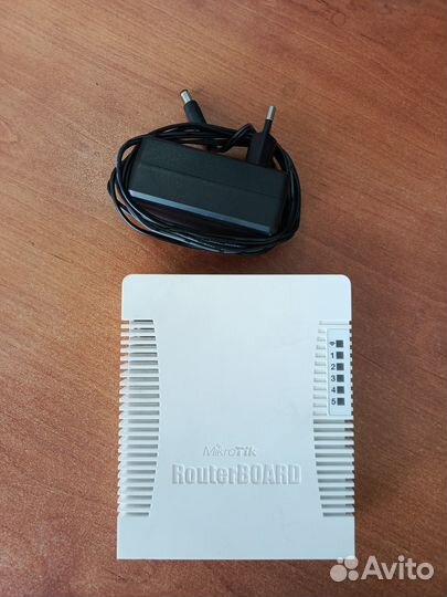 Mikrotik routerboard 951G-2HnD