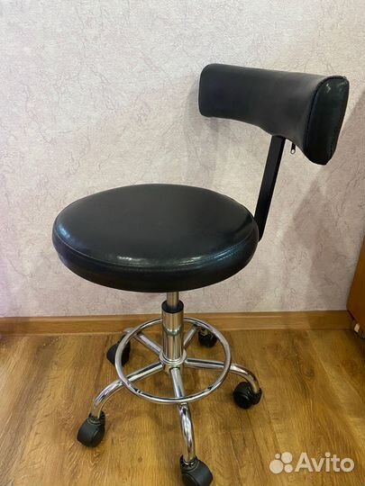 Стул маникюрный-педикюрный