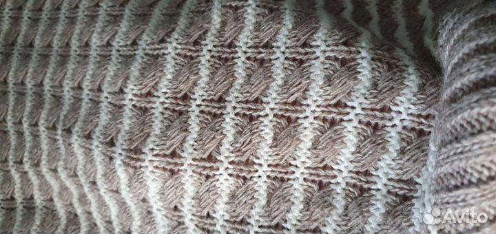 Свитер женский