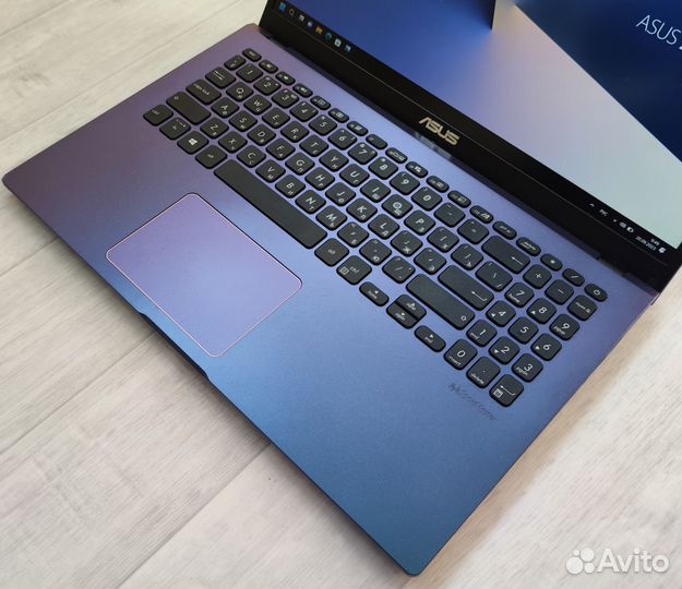 Asus 2022/FHD-IPS/intel i3 - 10 GEN/SSD 256/OZU 8