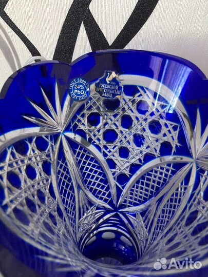 Ваза хрустальная для цветов