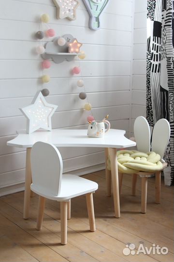 Стол и стул