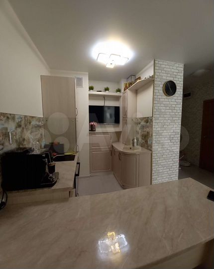 2-к. квартира, 40 м², 8/24 эт.