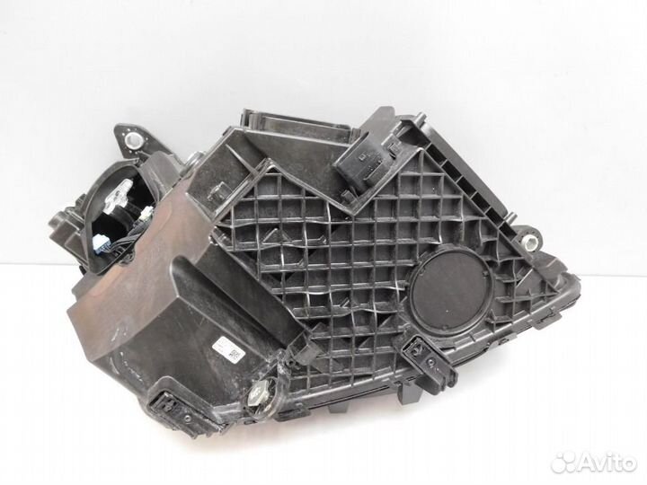 Фара левая Mercedes-Benz GLC