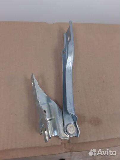 Петля капота правая volkswagen polo 5