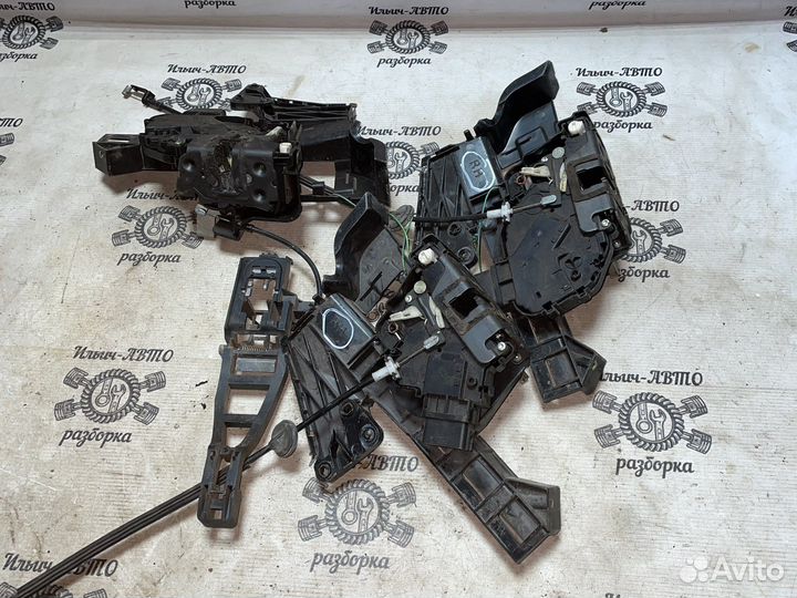 Замок правой ппредней двери Форд фокус 2