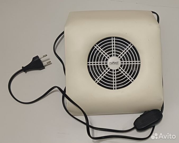 Настольный пылесос для маникюра