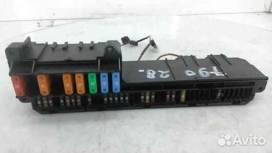 Блок предохранителей BMW 6 E63/E64 (79O28M101)