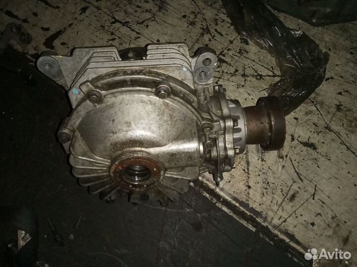 Редуктор передний Cadillac SRX 3.6 л Кадиллак Срх