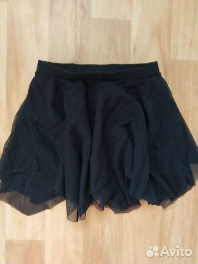 Купальники и юбка для гимнастики