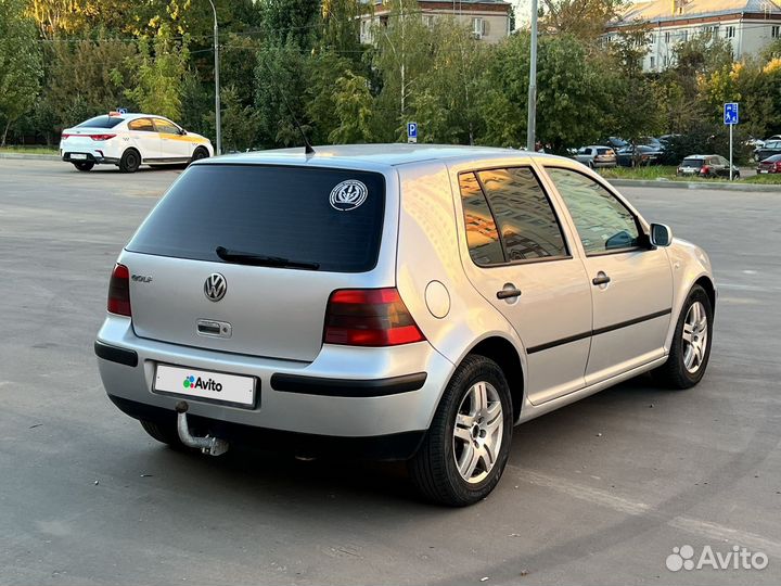Volkswagen Golf 1.4 МТ, 2002, 239 000 км