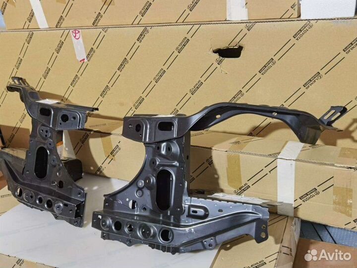 Суппорт фары Toyota Land Cruiser 300 2021-2023