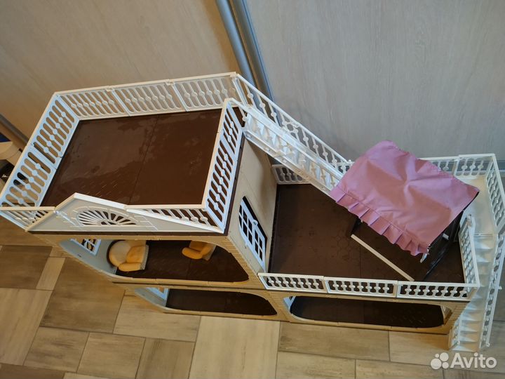 Домик для кукол