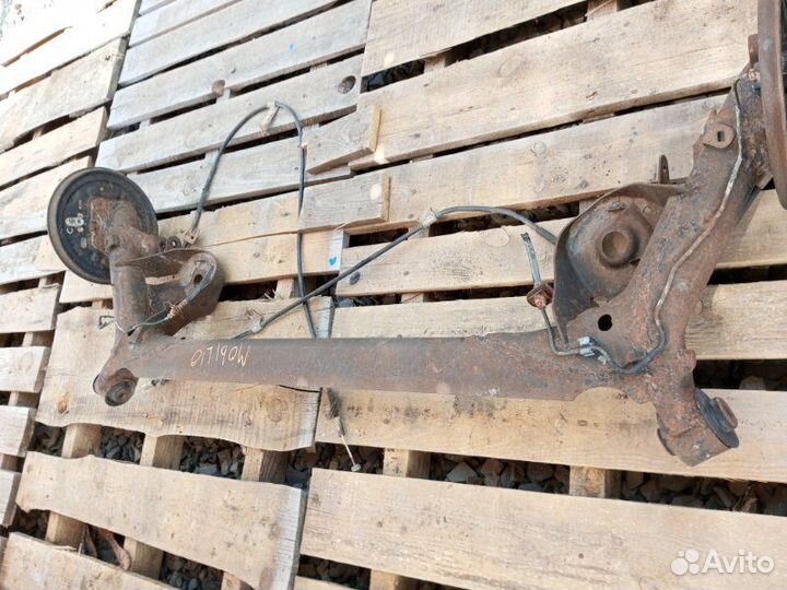 Балка задняя Honda Mobilio