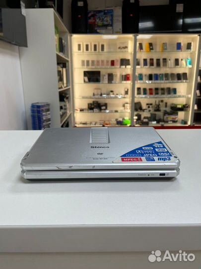 Портативный видеопроигрыватель Shinco SDP-6820