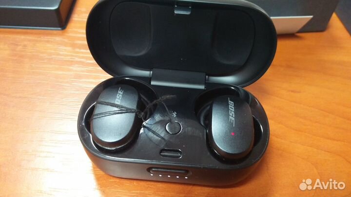 Беспроводные наушники Bose Quietcomfort Earbuds