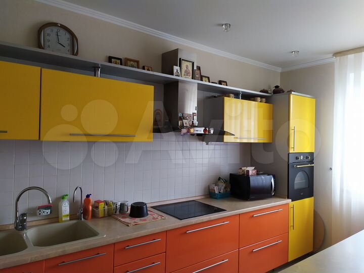 Дом 285,3 м² на участке 10,8 сот.