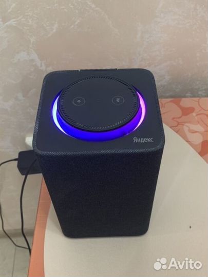 Умная колонка алиса