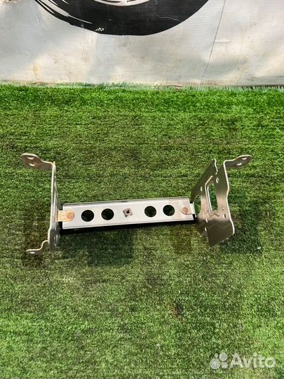 Крепление магнитолы Mitsubishi Outlander GG2W 4B11